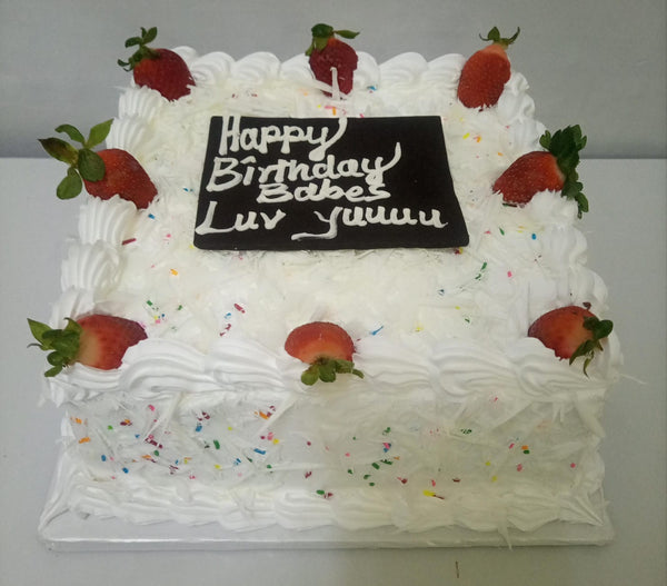2KG WHITE FOREST CAKE
