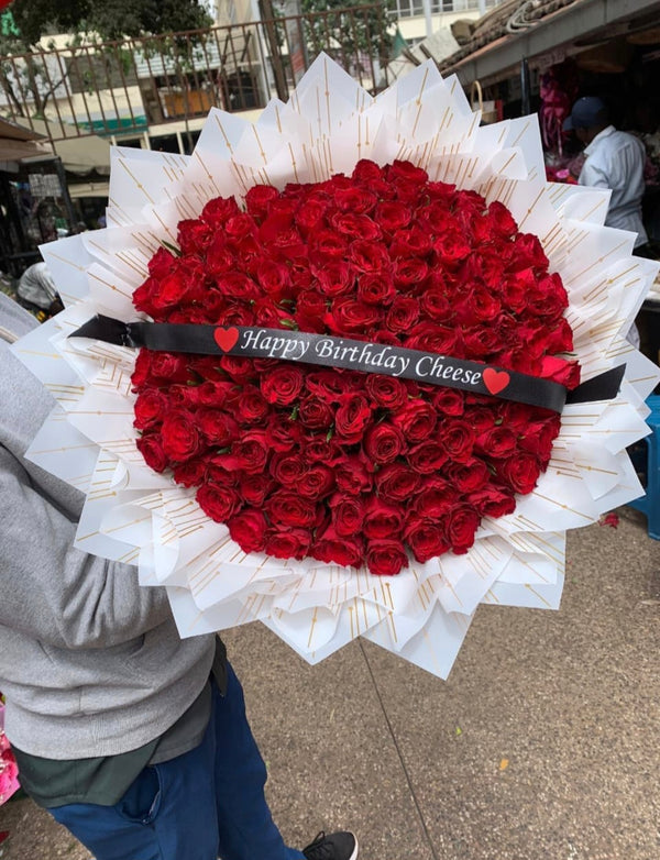 100 CUSTOMIZED ROSES