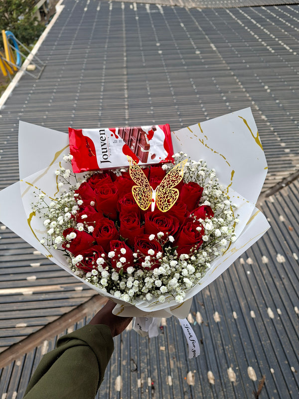 CHOCOLATE & RED ROSES